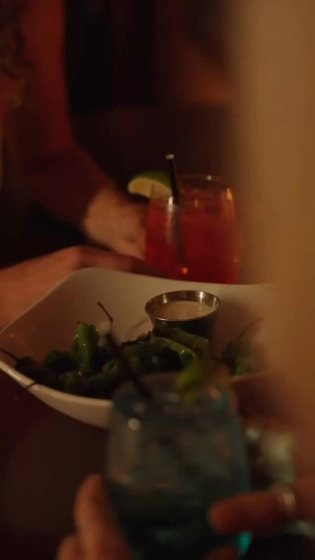 Party Below Deck kicks off at 6pm! Join us Friday & Saturday for $5 Lobster 🦞 Roll Happy Hour 6-9pm, toonie shuck on fresh oysters, our maritime inspired food menu and live music 🎶 GOOD MUSIC DJs 10pm-3am 

Guestlist & Reservations through the link in our bio⚓️